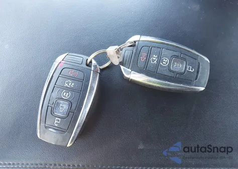 2017 Lincoln Continental Reserve z USA, uszkodzony, nr VIN 1LN6L9NP2H5636618